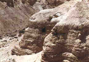 PH 0INTRO: QUMRAN CAVE 4 %